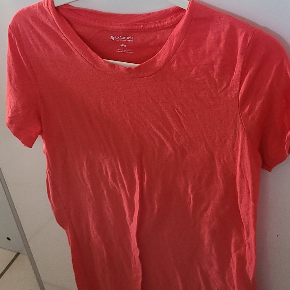 Round collar tee